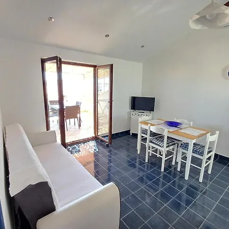 Saska 2 Apartment